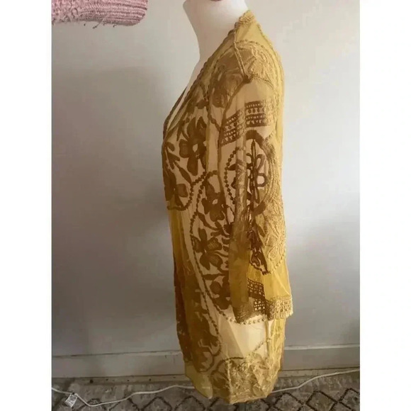 Women's Umgee Yellow Lace Kimono Oversized Medium EUC! - Picture 5 of 11